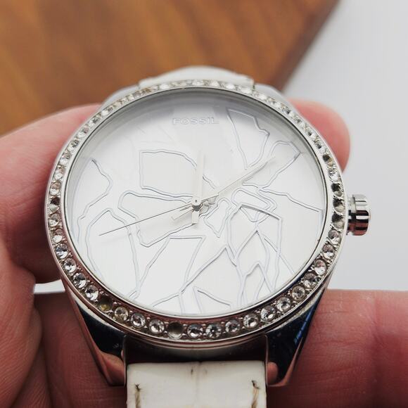 Fossil Women's Cracked Floral Crystal Dial Watch Silver Tone White Leather Band - Picture 9 of 9